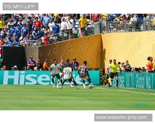 米兰客场挑战帕尔马阵容揭晓魔笛领衔莱奥恩昆库搭档库特罗内对战旧主