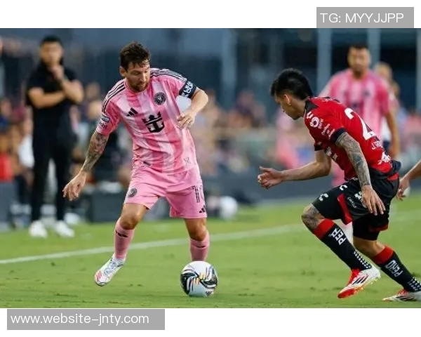 里沙利松腿筋受伤确认缺席七周球队面临新挑战